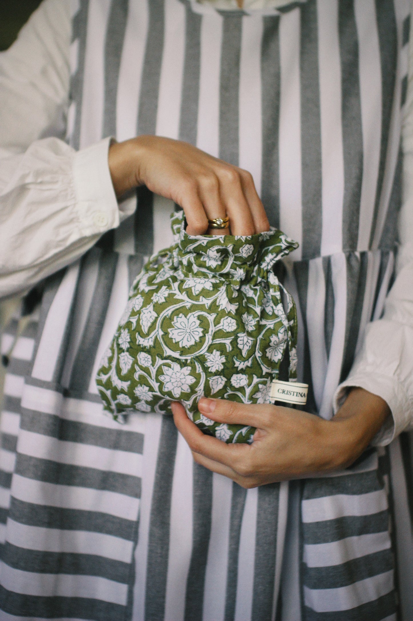 SMALL BLOCK PRINT FLORAL GREEN BAG