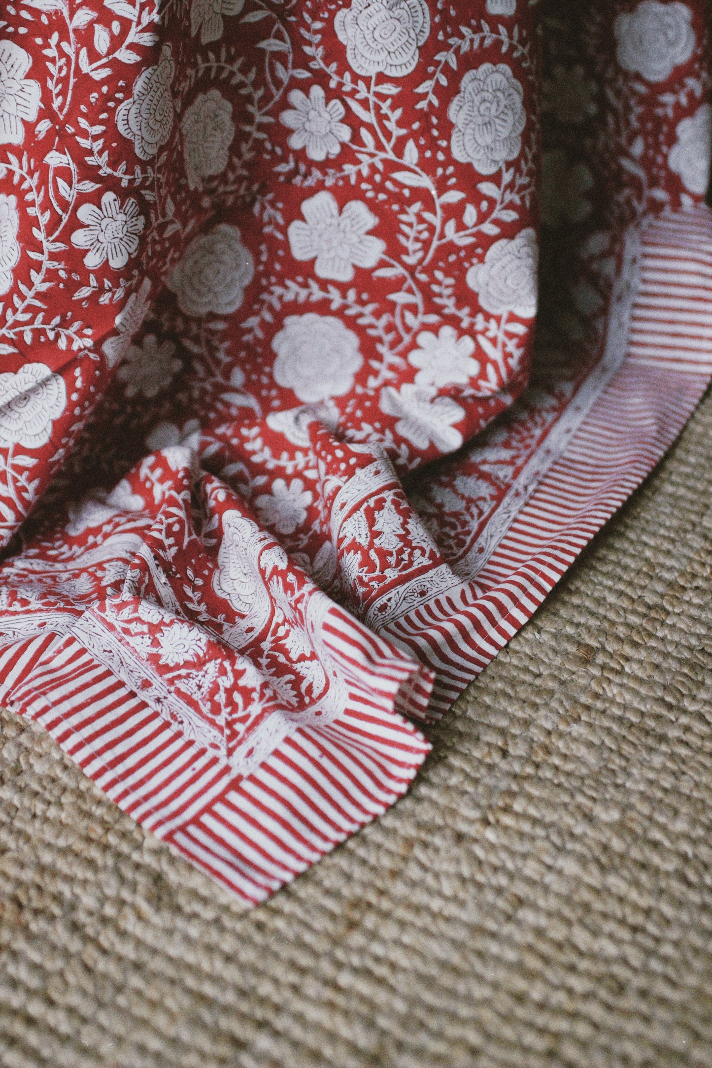 FLORAL BLOCK PRINT GARNET TABLECLOTH