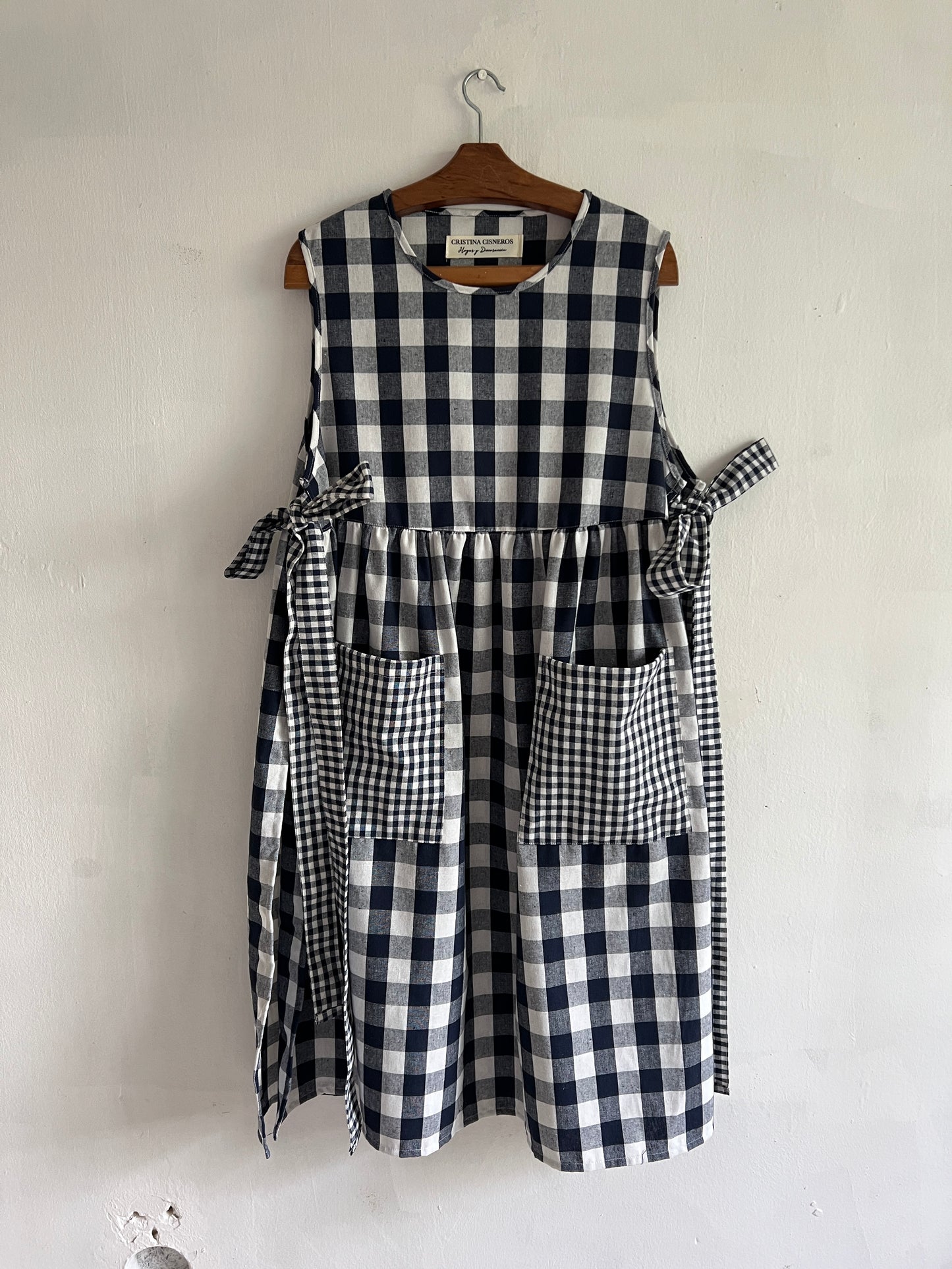 BLUE VICHY LINEN APRON WITH BOW