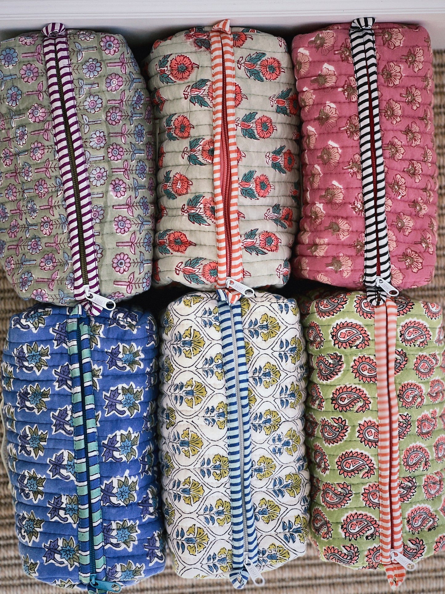 GREEN FLORAL BLOCK PRINT TOILETRY BAG