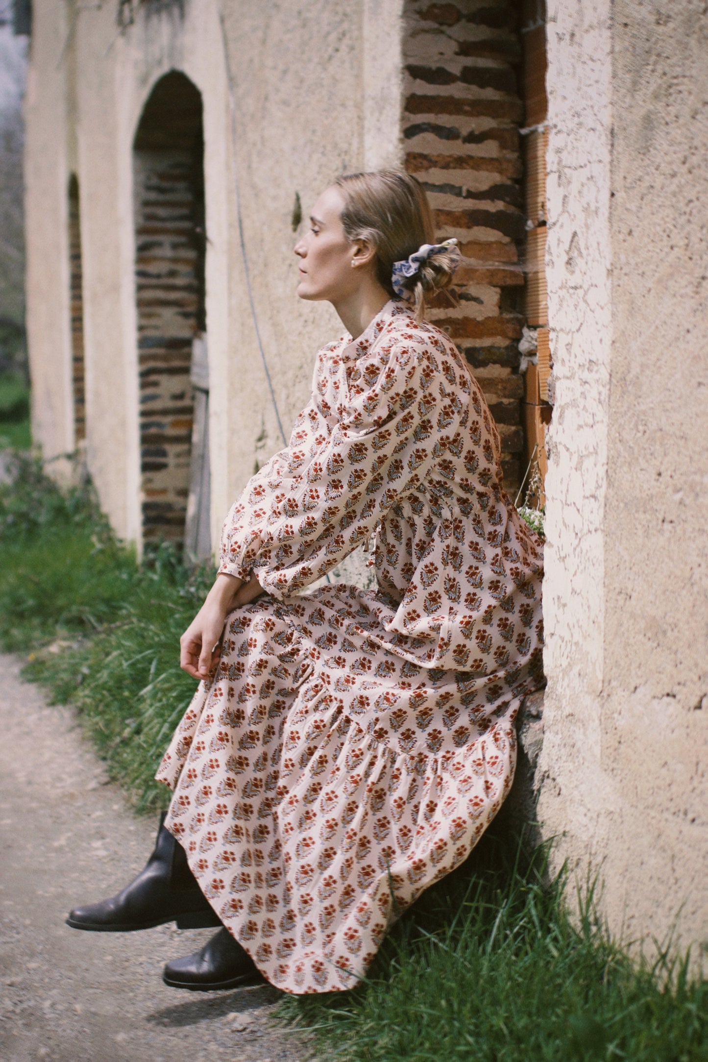 LONG FLORAL BLOCK PRINT BEIGE RED DRESS
