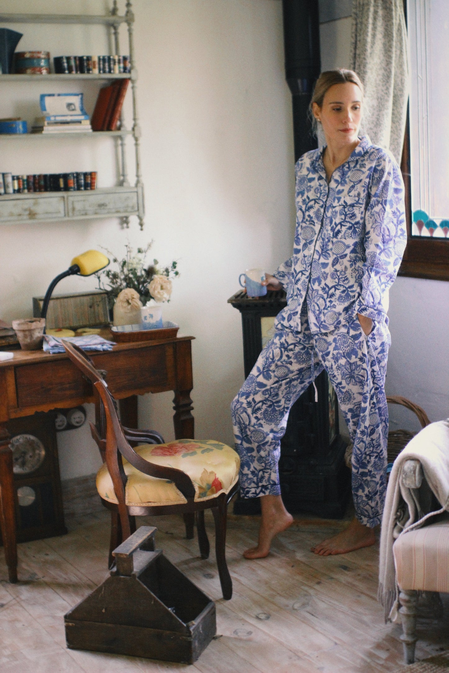BLUE FLORAL BLOCK PRINT LONG SLEEVE PAJAMAS