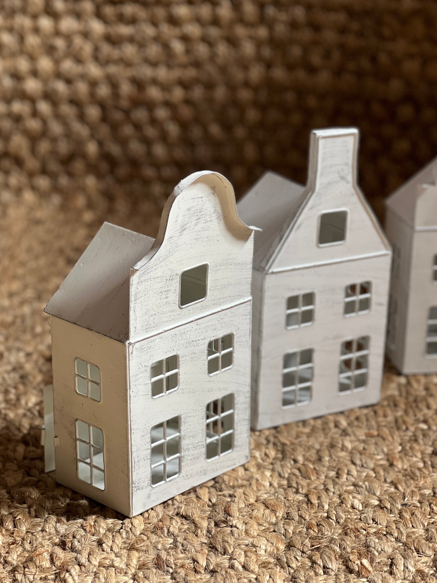 METALLIC HOUSE LANTERN WHITE CHRISTMAS ORNAMENT