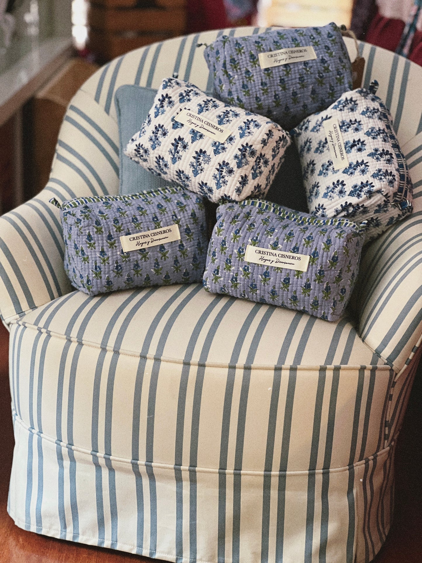 NEEDLE BAG BLOCK PRINT FLORAL COLOR WHITE BLUE