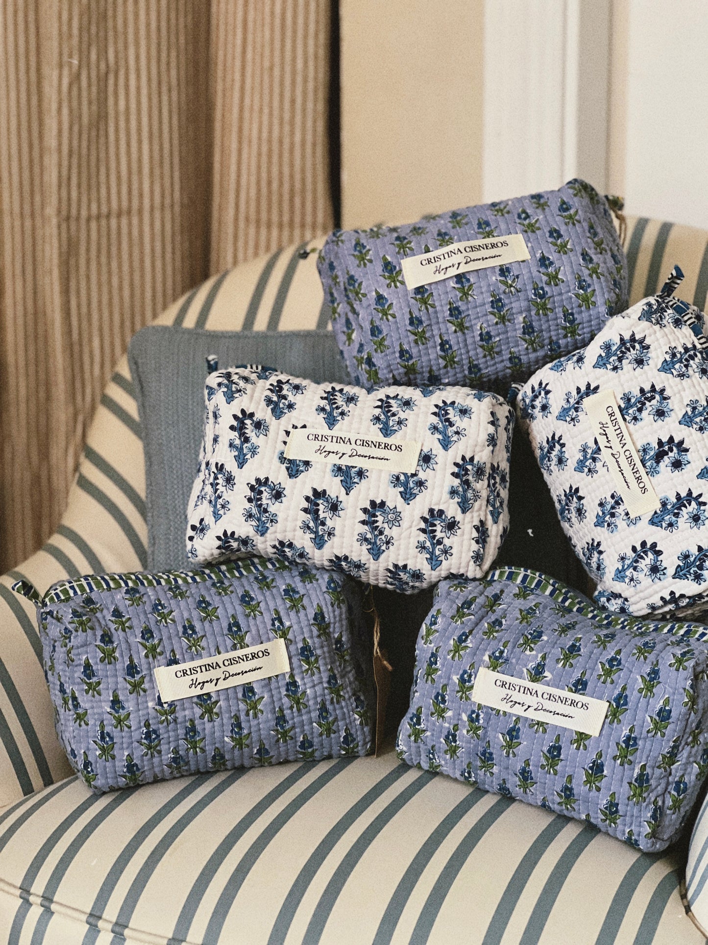 NEEDLE BAG BLOCK PRINT FLORAL COLOR WHITE BLUE