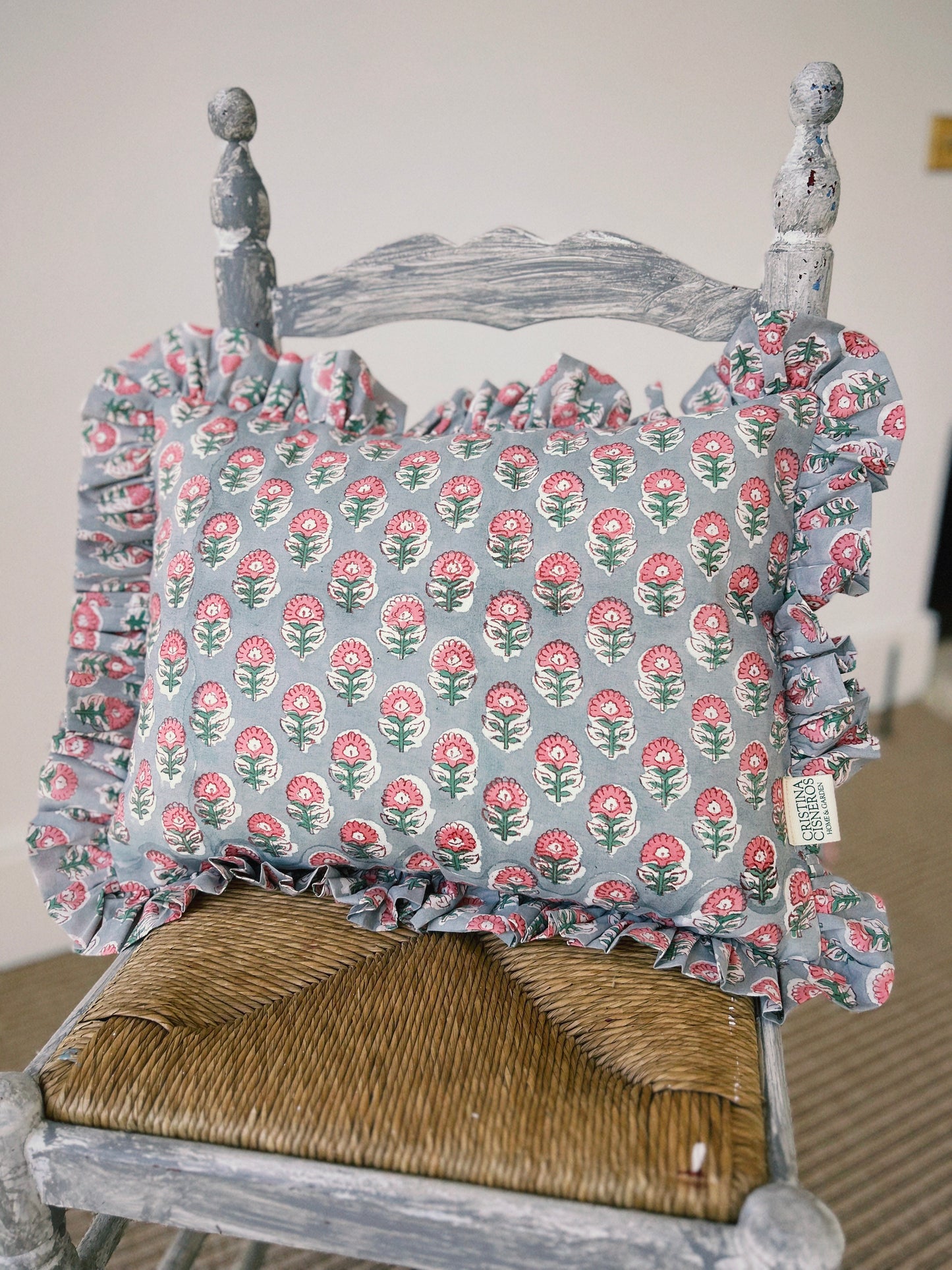 RUFFLE CUSHION BLOCK PRINT FLORAL GREY PINK