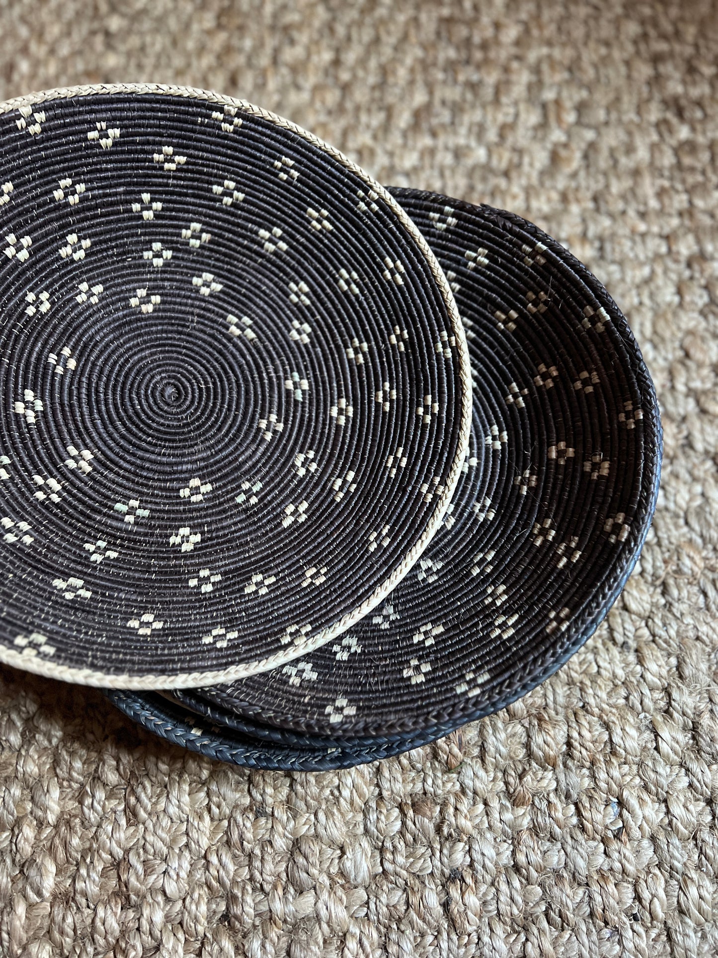 PLATO DE PALMA TRIBAL VARIADO