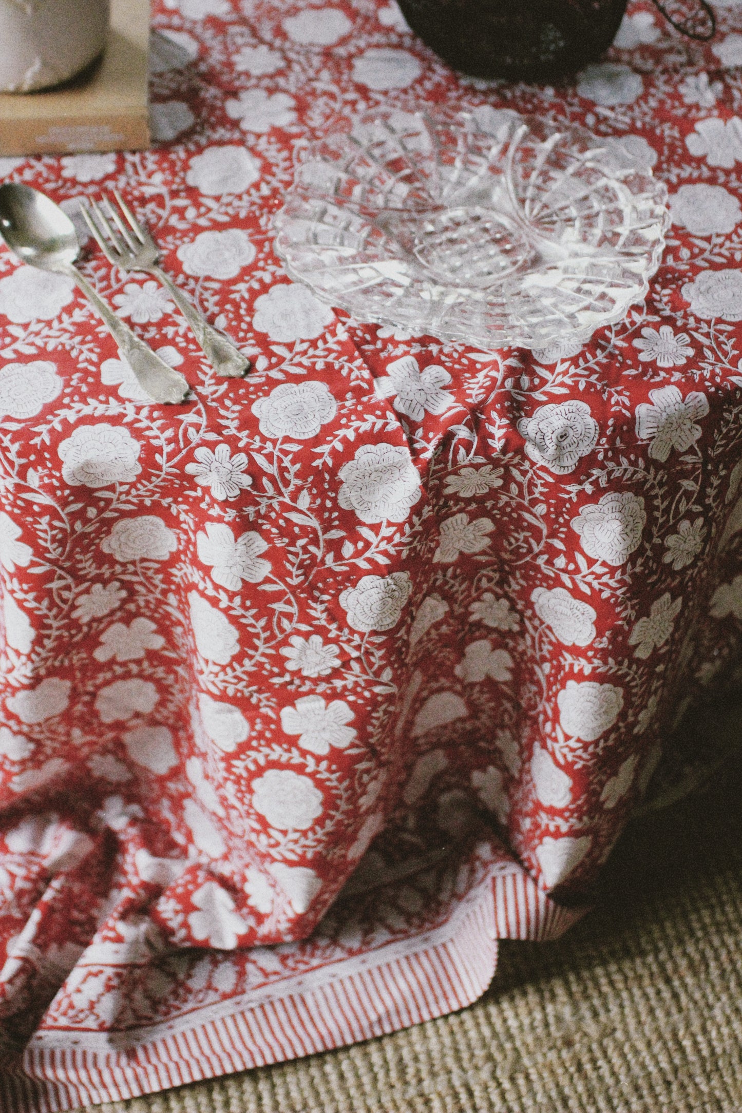 FLORAL BLOCK PRINT GARNET TABLECLOTH