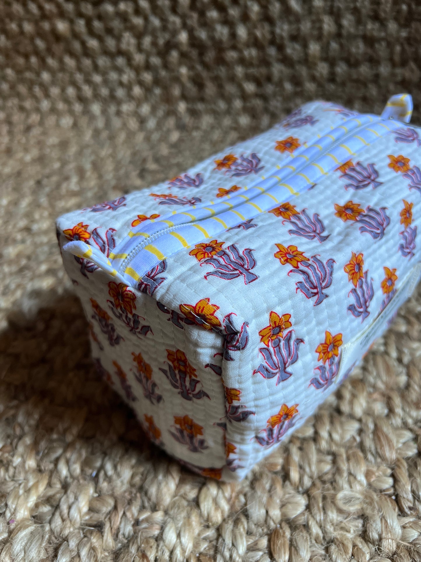 NEEDLE BAG BLOCK PRINT FLORAL COLOR WHITE ORANGE