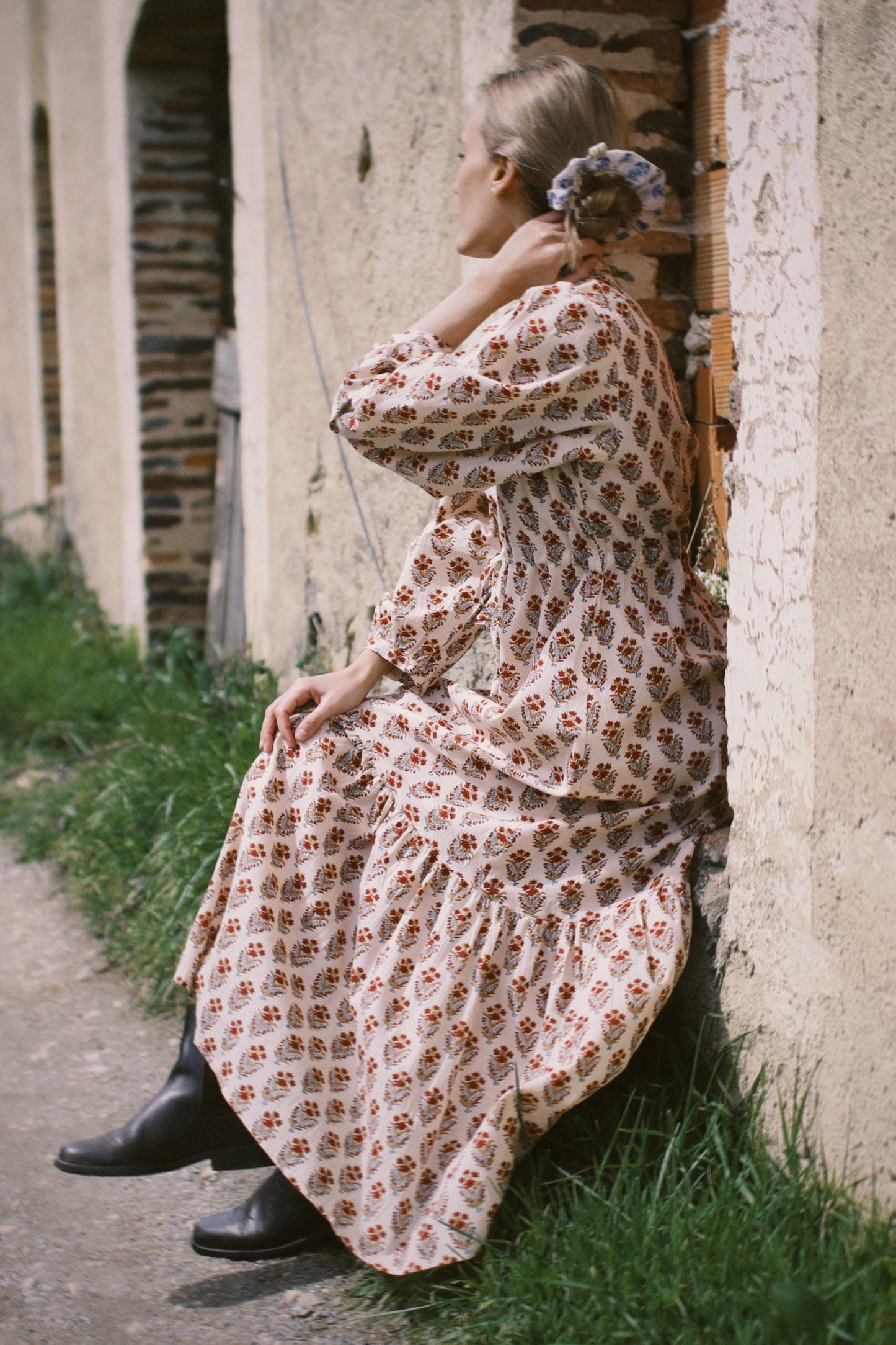LONG FLORAL BLOCK PRINT BEIGE RED DRESS