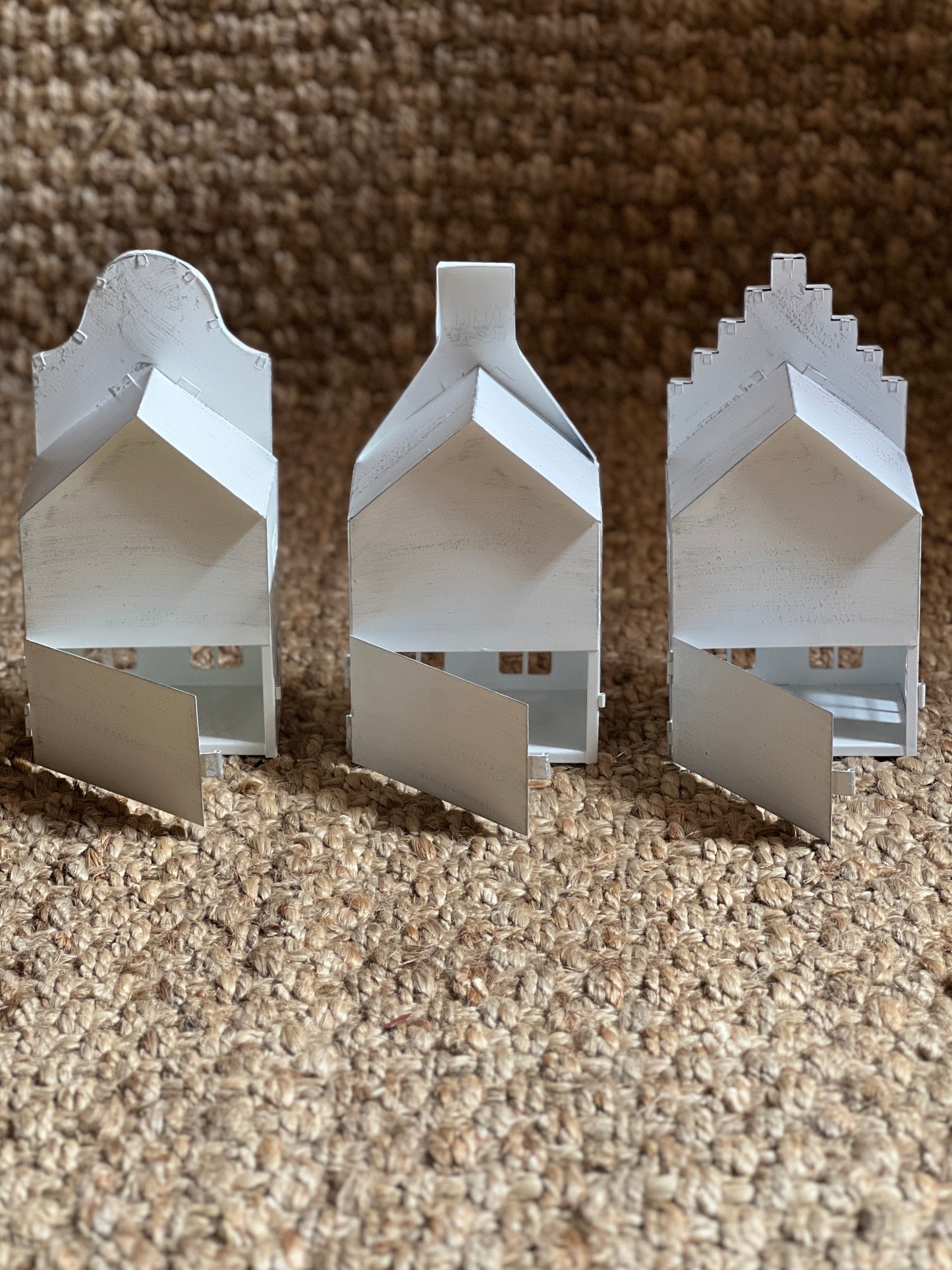 METALLIC HOUSE LANTERN WHITE CHRISTMAS ORNAMENT