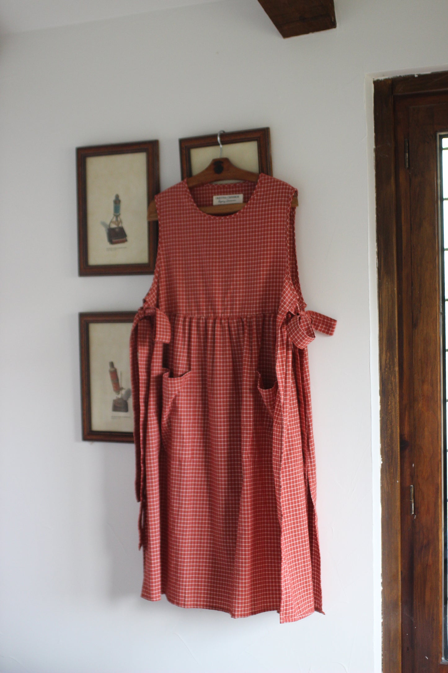 RED CHECKED COTTON APRON WITH BOW