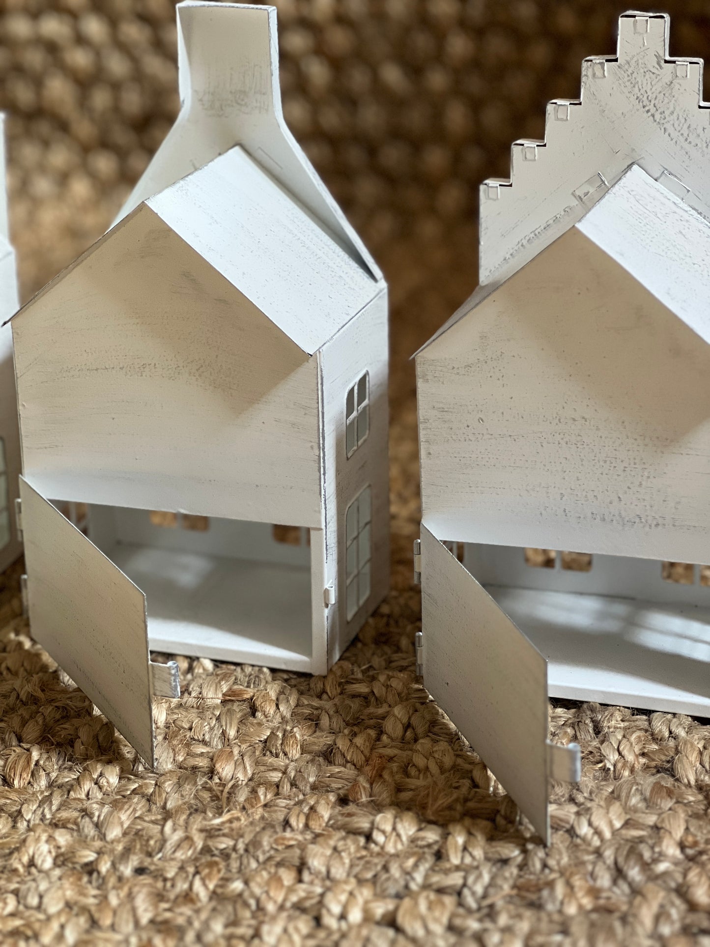 METALLIC HOUSE LANTERN WHITE CHRISTMAS ORNAMENT