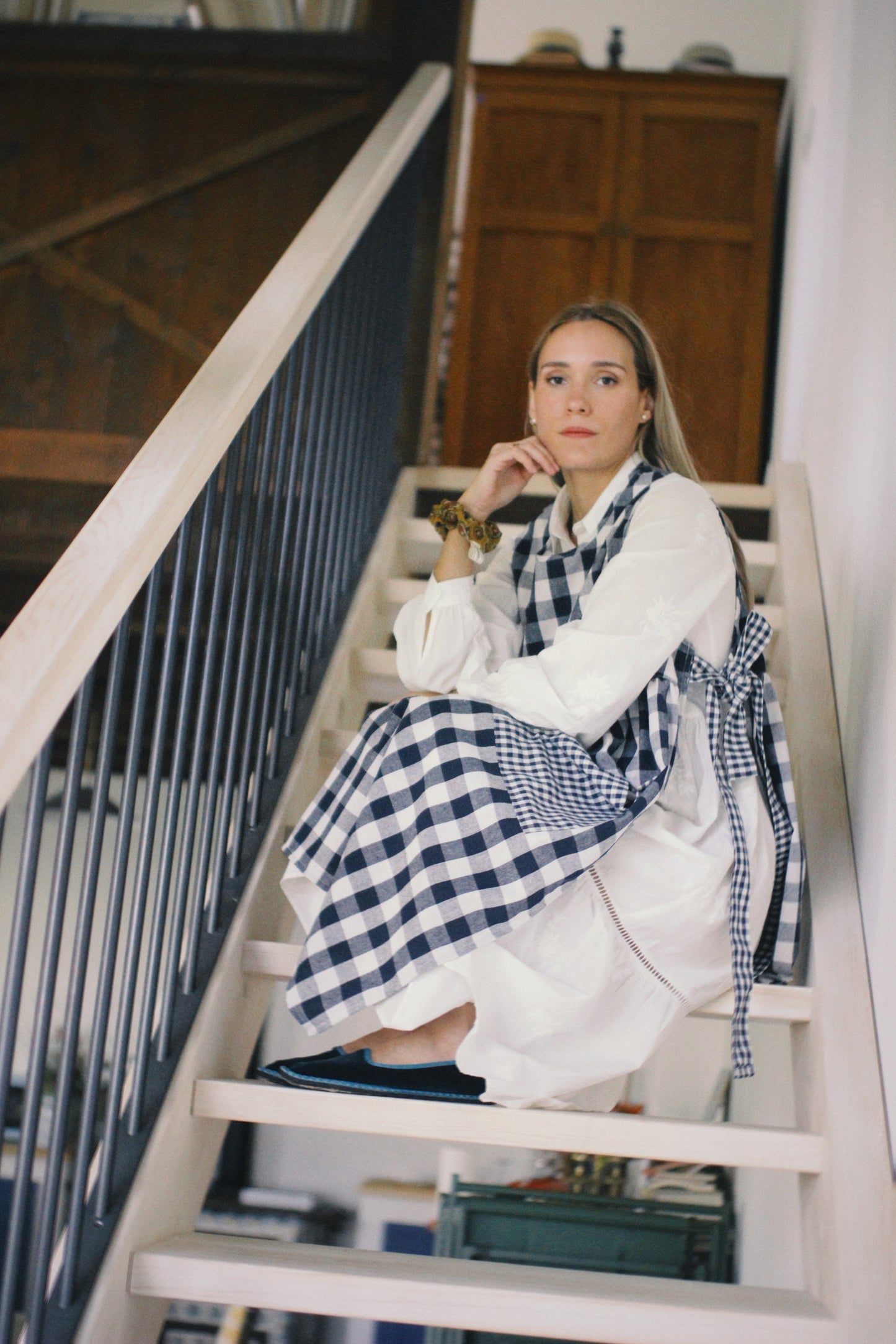 BLUE VICHY LINEN APRON WITH BOW