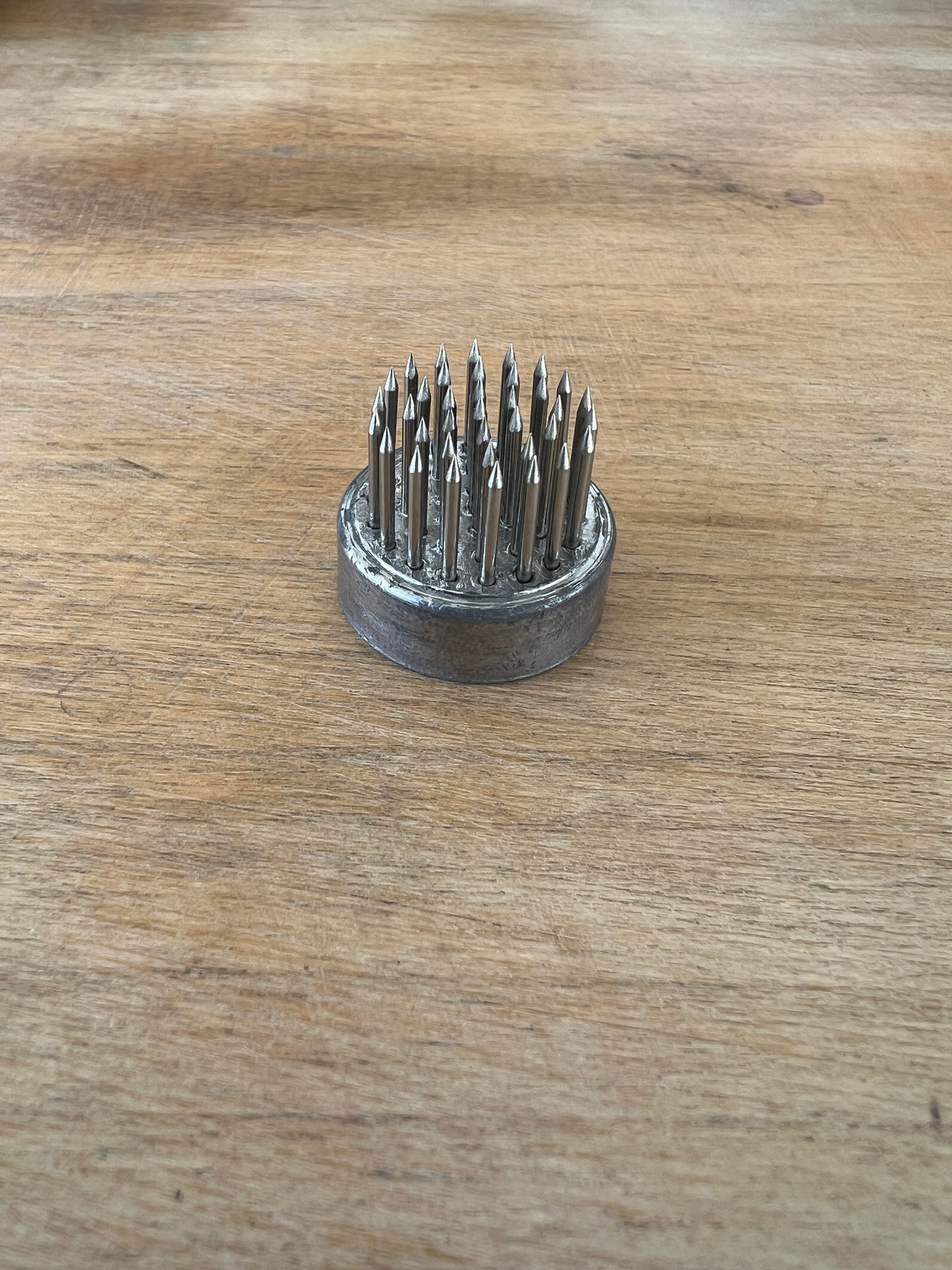 STAINLESS STEEL FLORAL ARRANGEMENT BASES