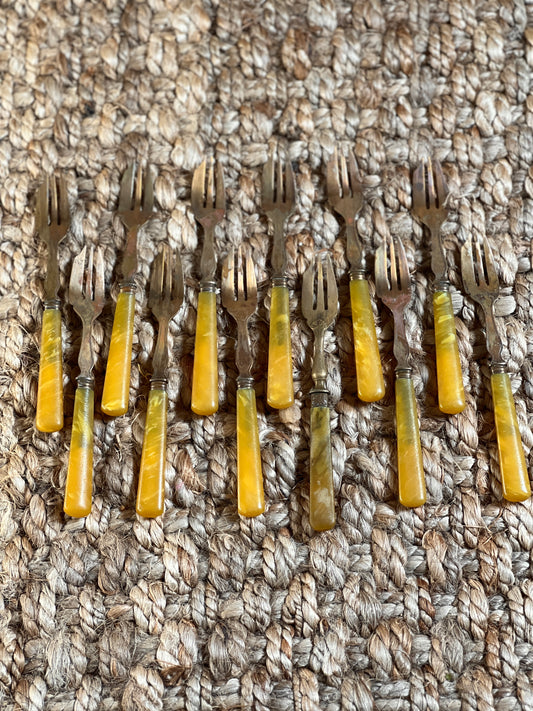 SET OF ANTIQUE DESSERT FORKS