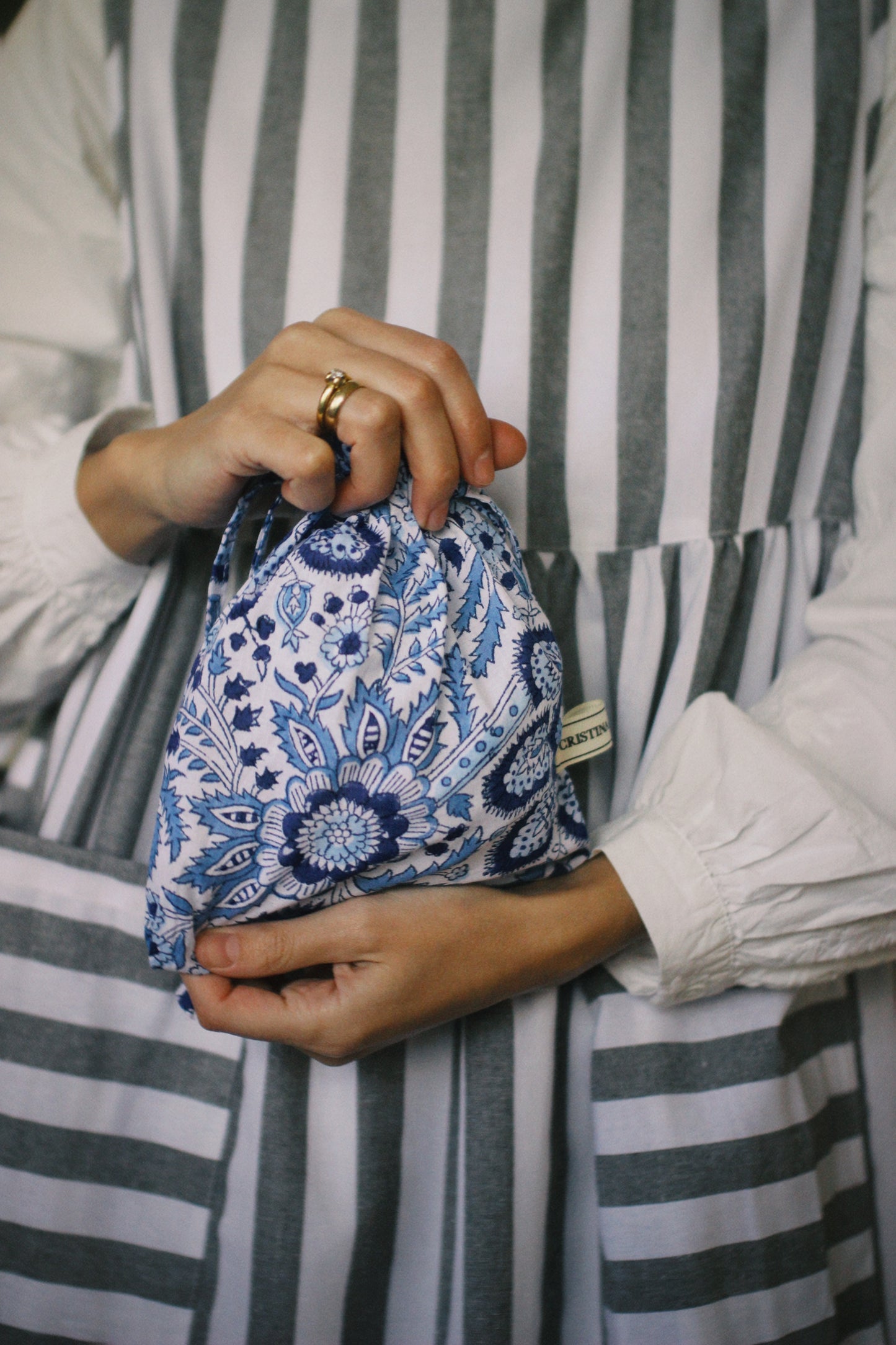 BLUE FLORAL SMALL BLOCK PRINT BAG