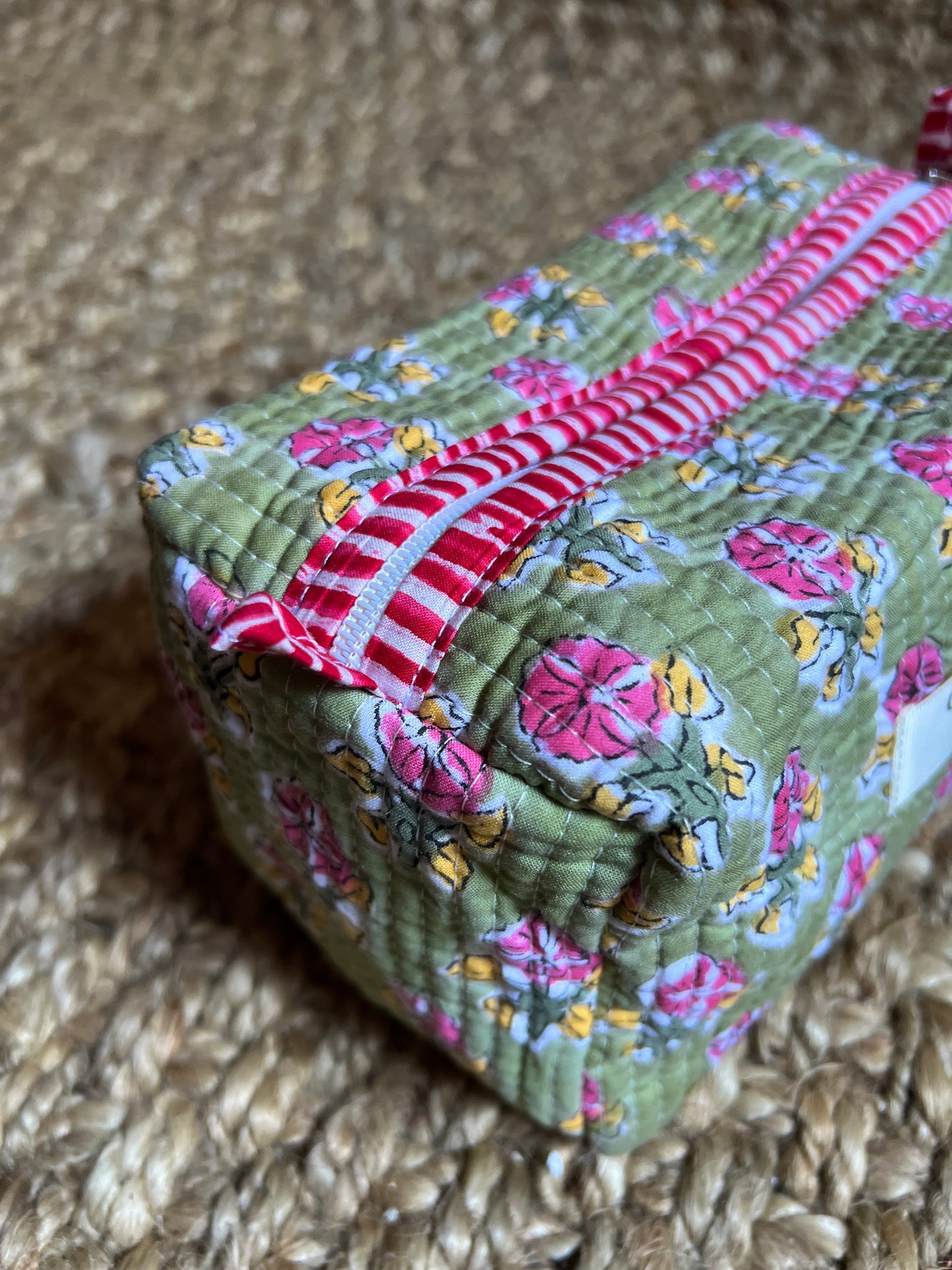 NEEDLE BAG BLOCK PRINT FLORAL COLOR GREEN PINK