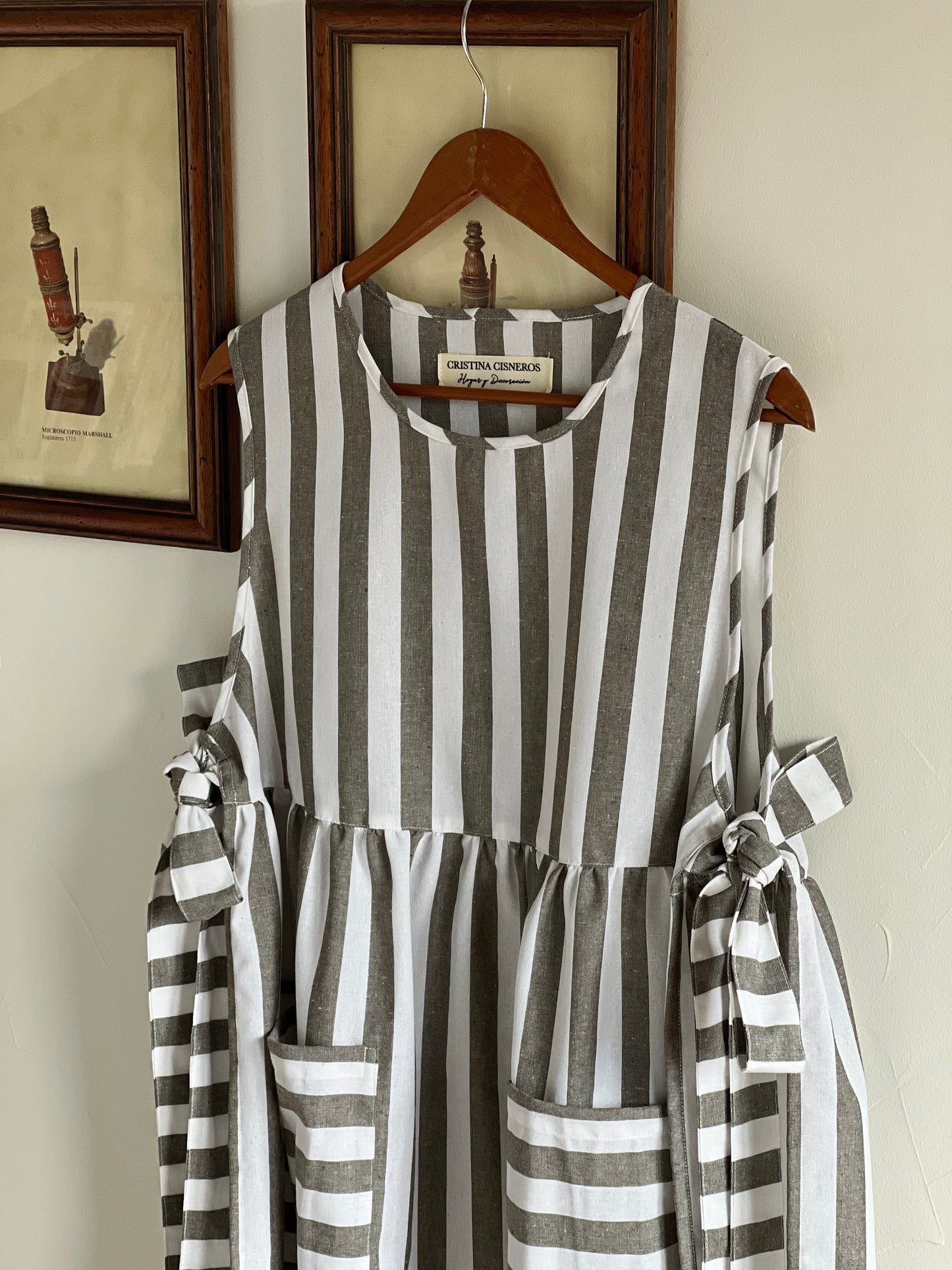 GRAY STRIPED LINEN APRON WITH BOW