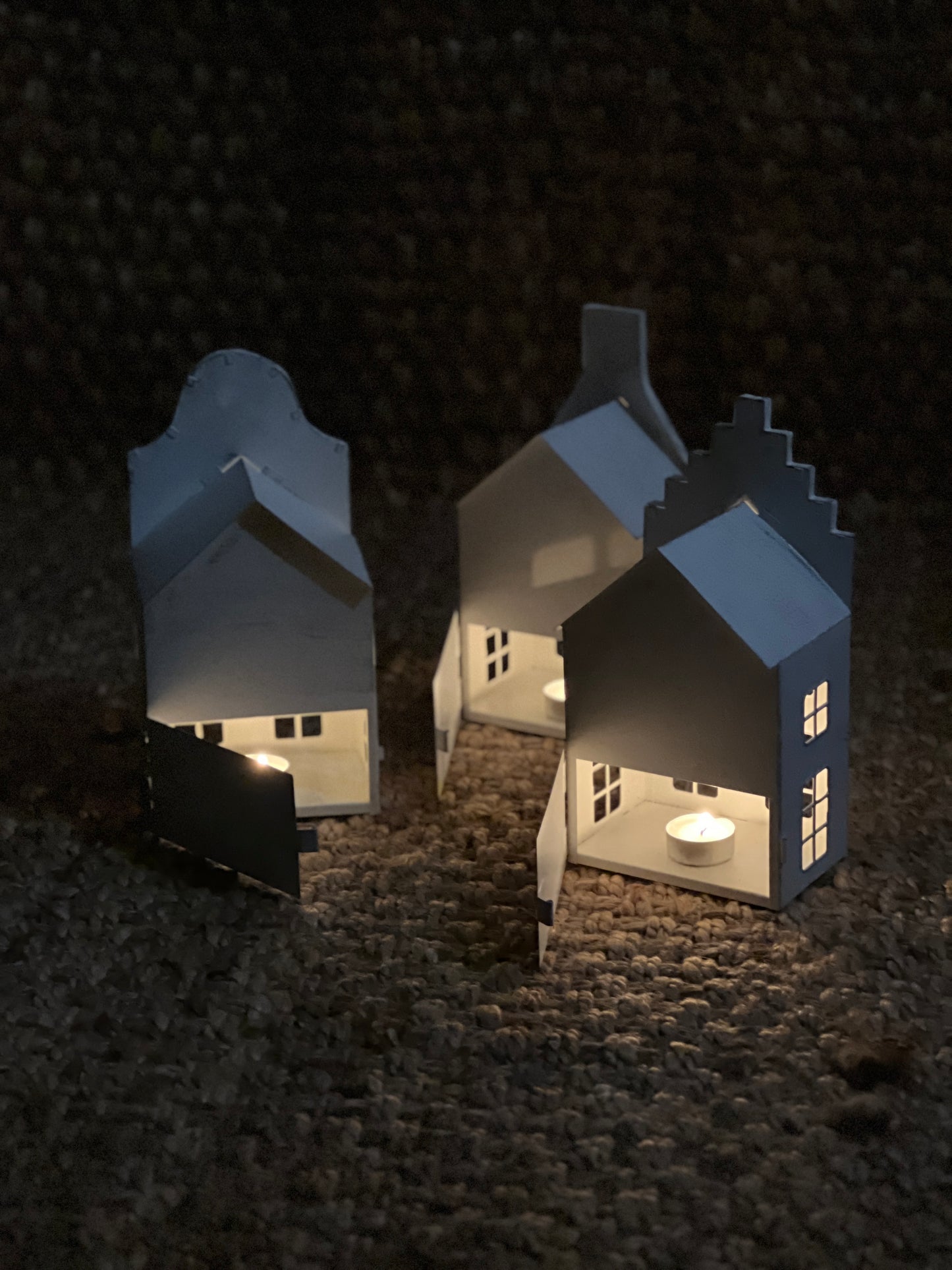 METALLIC HOUSE LANTERN WHITE CHRISTMAS ORNAMENT