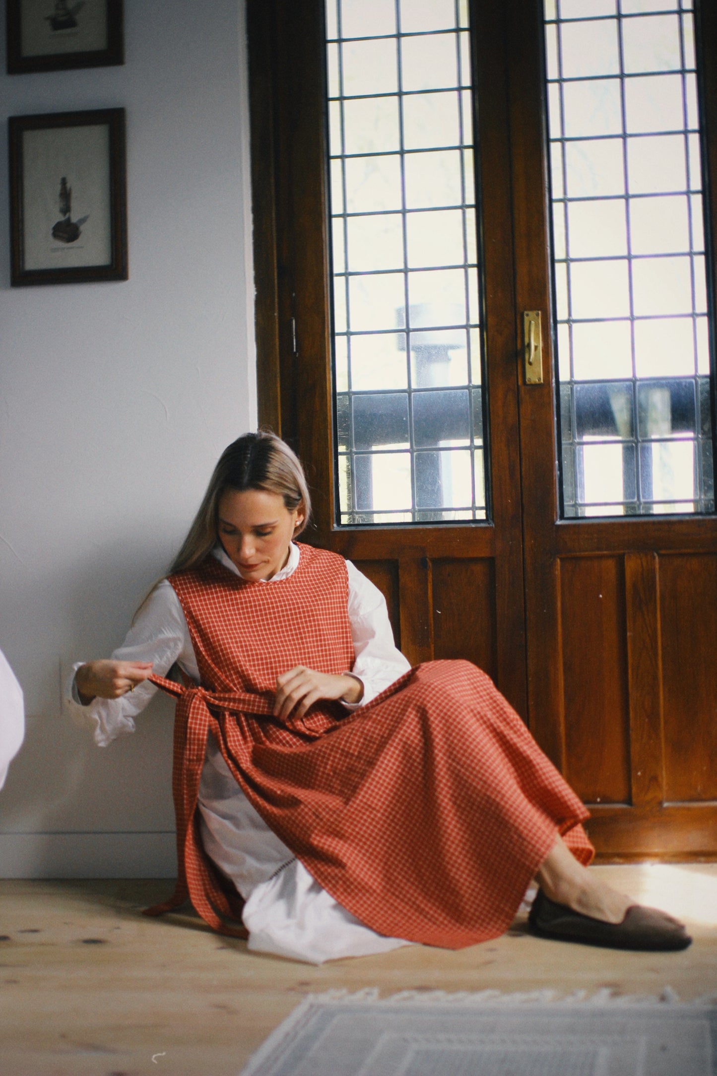 RED CHECKED COTTON APRON WITH BOW