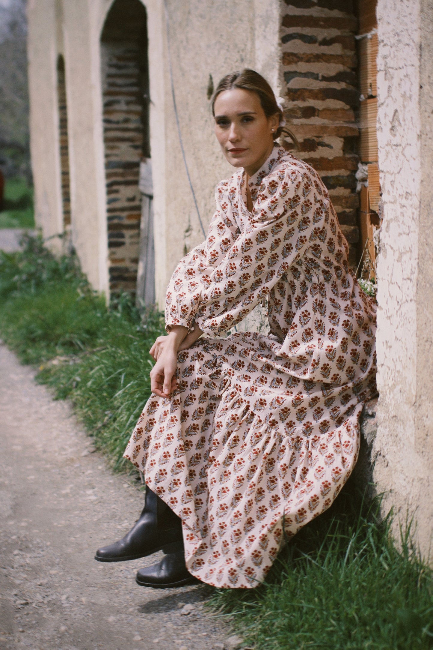 LONG FLORAL BLOCK PRINT BEIGE RED DRESS