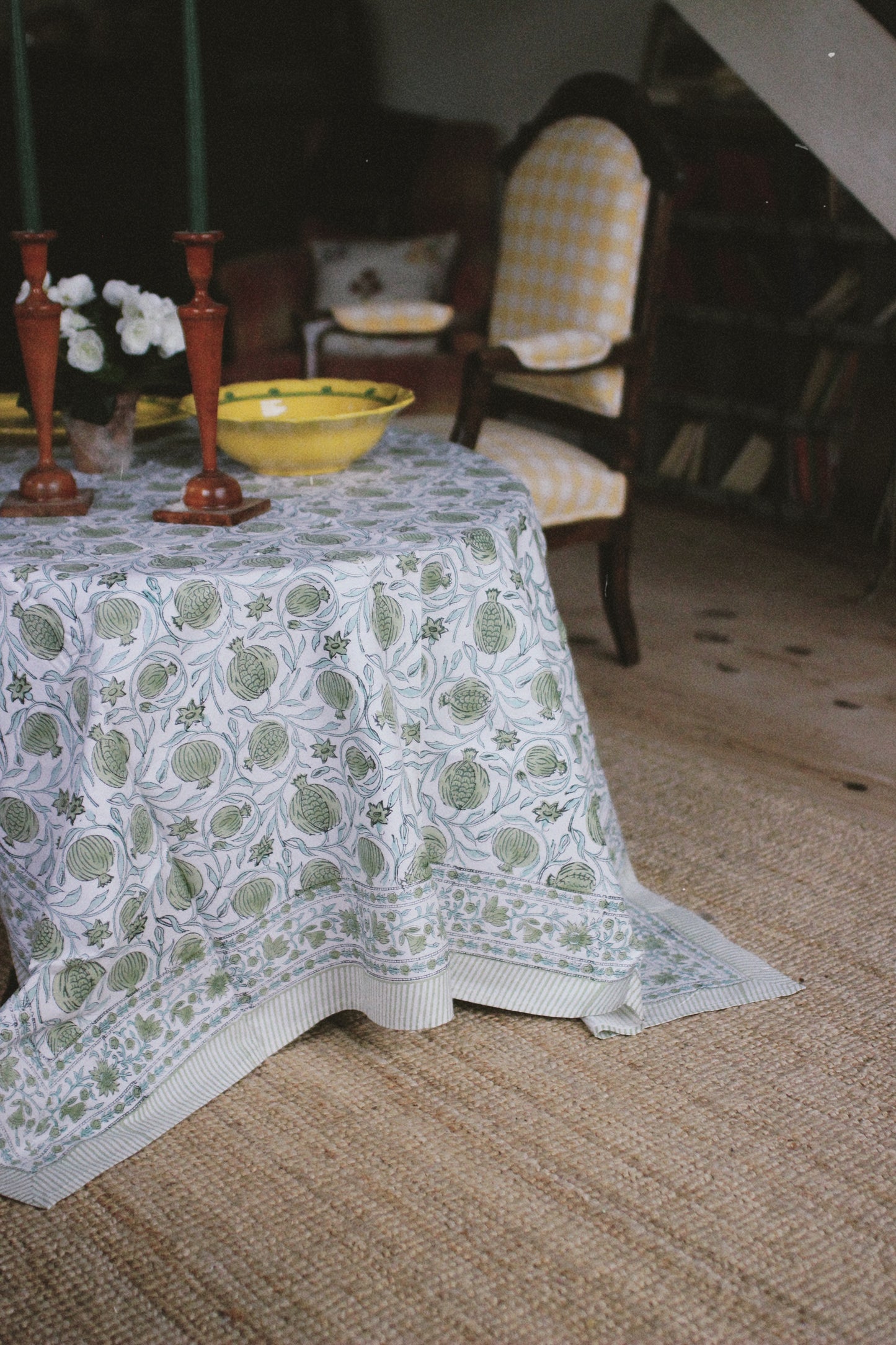 BLOCK PRINT FLORAL TABLECLOTH GREEN