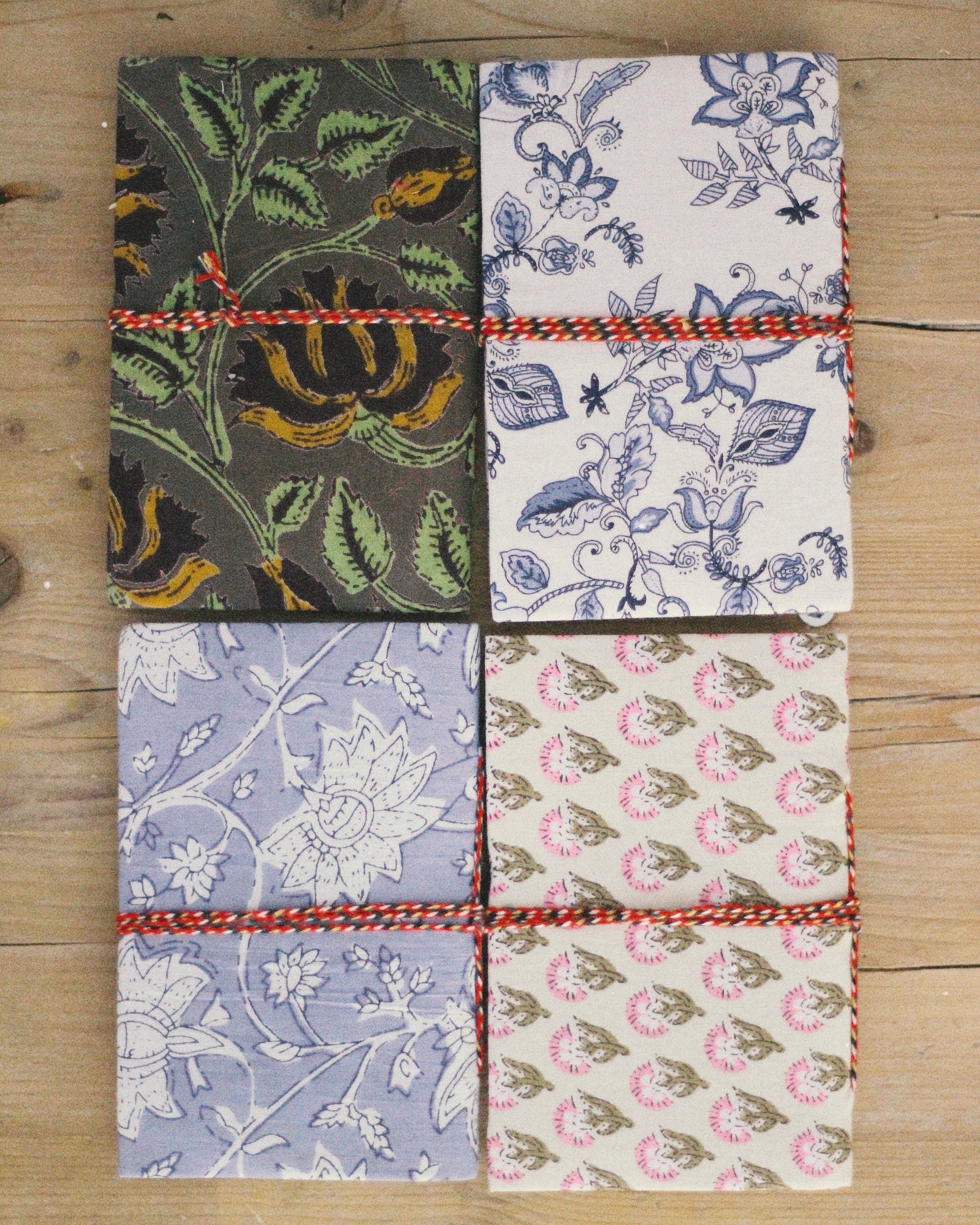 LINED NOTEBOOK IN WHITE PINK GREEN