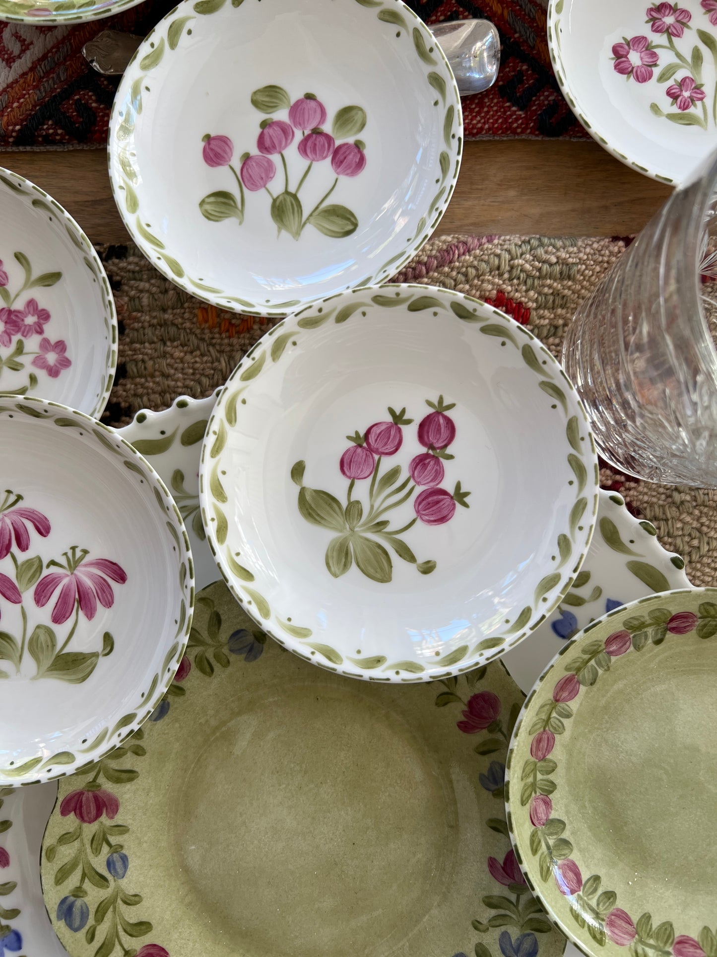 SET 6 PLATOS DE PAN PORCELANA PINTADA A MANO VERDE