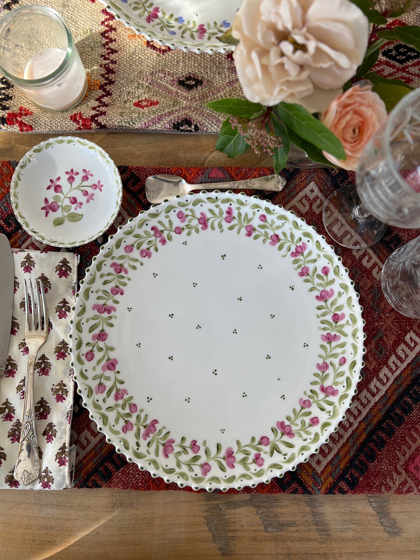 SET 6 PLATOS DE PAN PORCELANA PINTADA A MANO VERDE