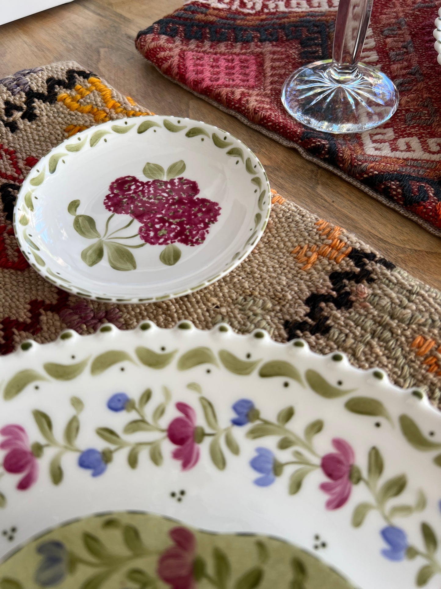 SET 6 PLATOS DE PAN PORCELANA PINTADA A MANO VERDE