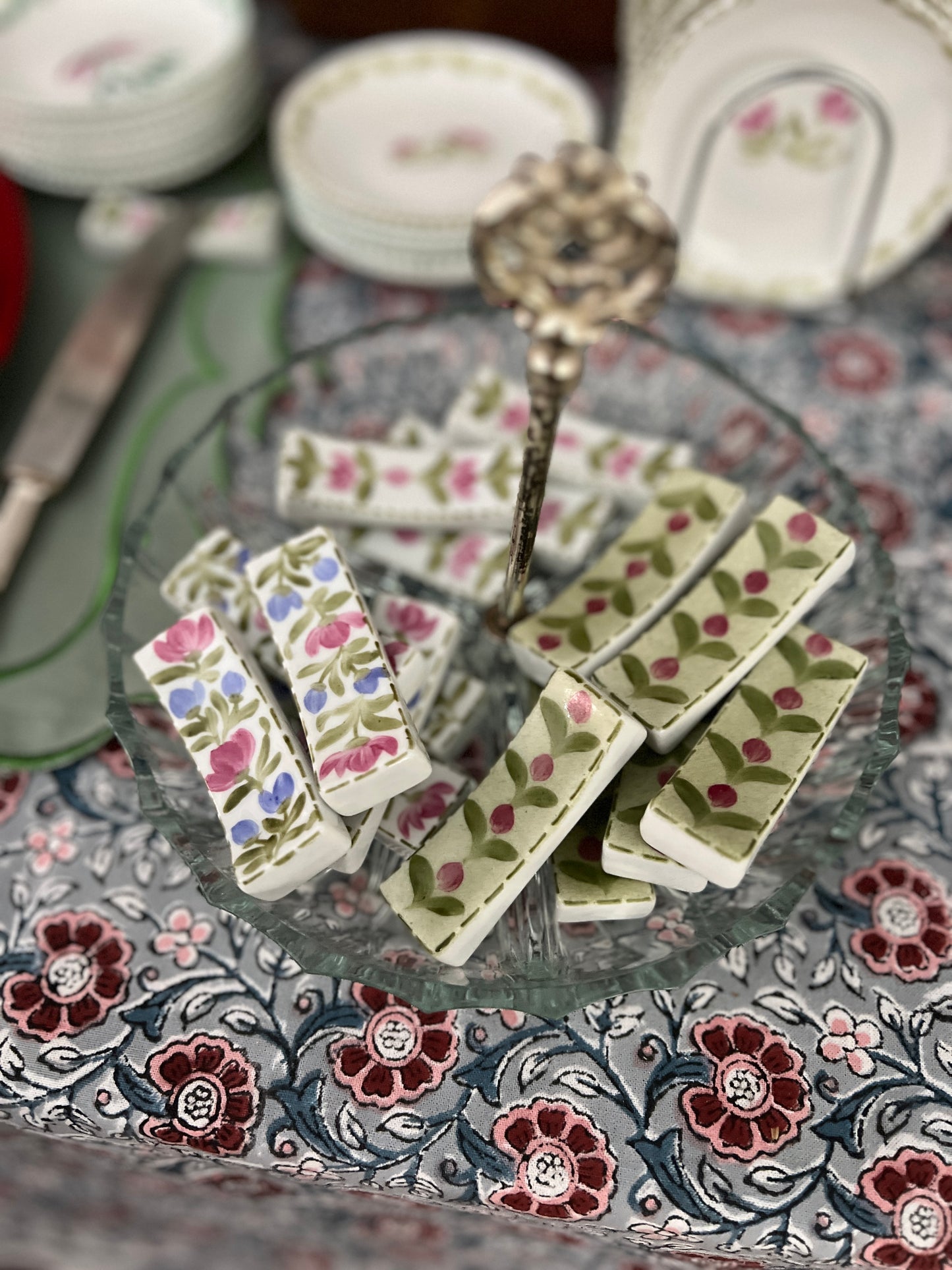 REPOSA CUBIERTOS PORCELANA PINTADA A MANO POR ENCARGO