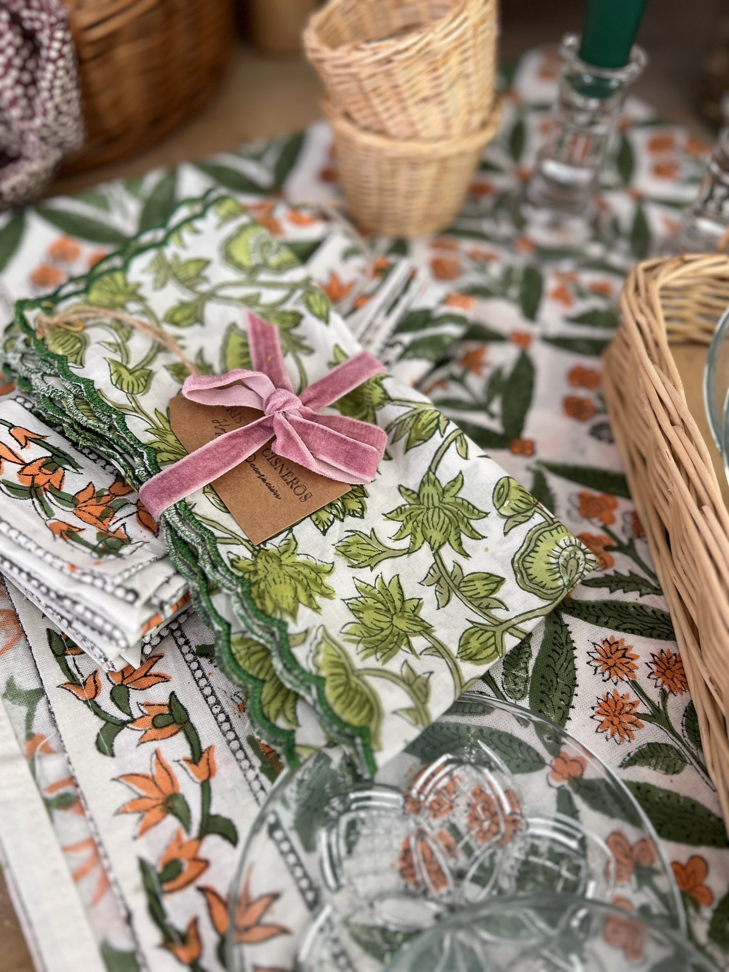 SET OF 2 BLOCK PRINT COTTON NAPKINS WITH GREEN WHITE WAVE FESTON