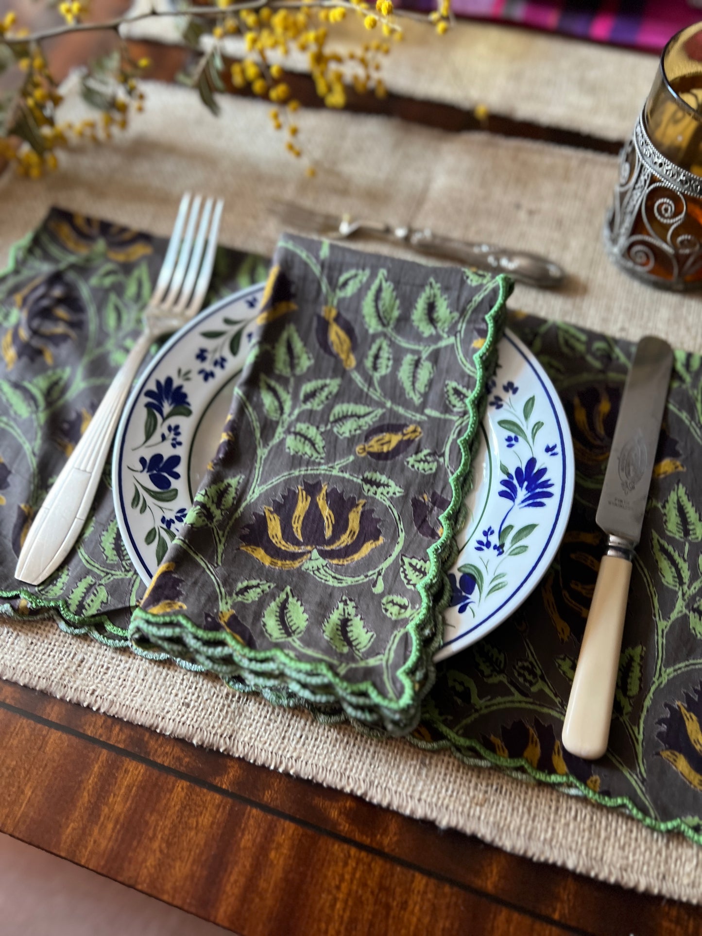 SET OF 2 BLOCK PRINT COTTON NAPKINS WITH OLIVE GREEN WAVE FESTON
