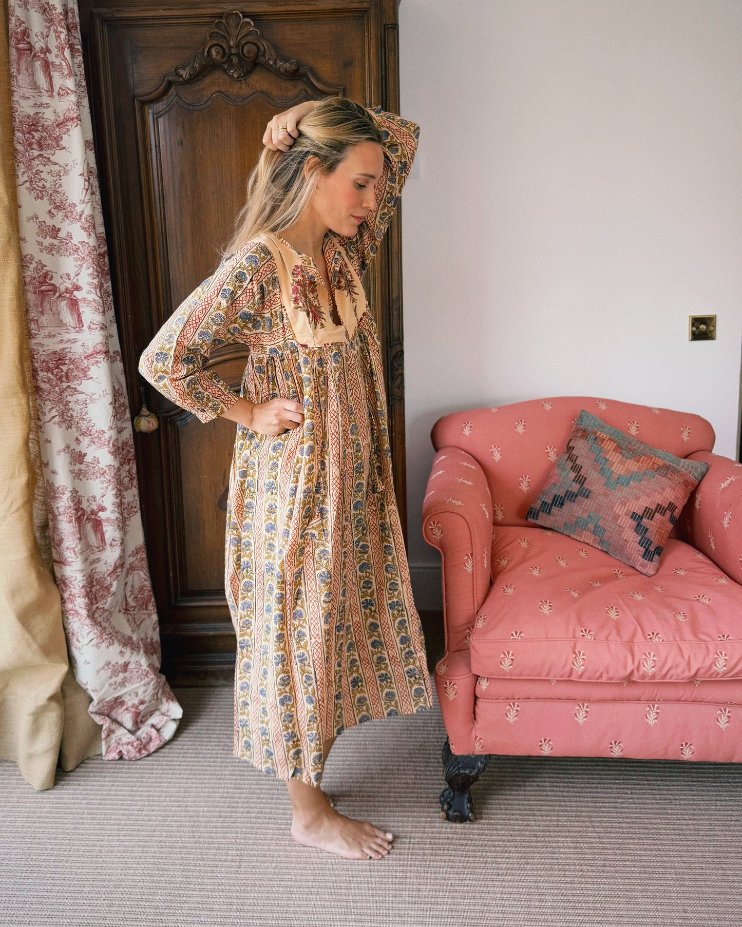 VESTIDO FLORAL BLOCK PRINT AZUL ROJO BEIGE
