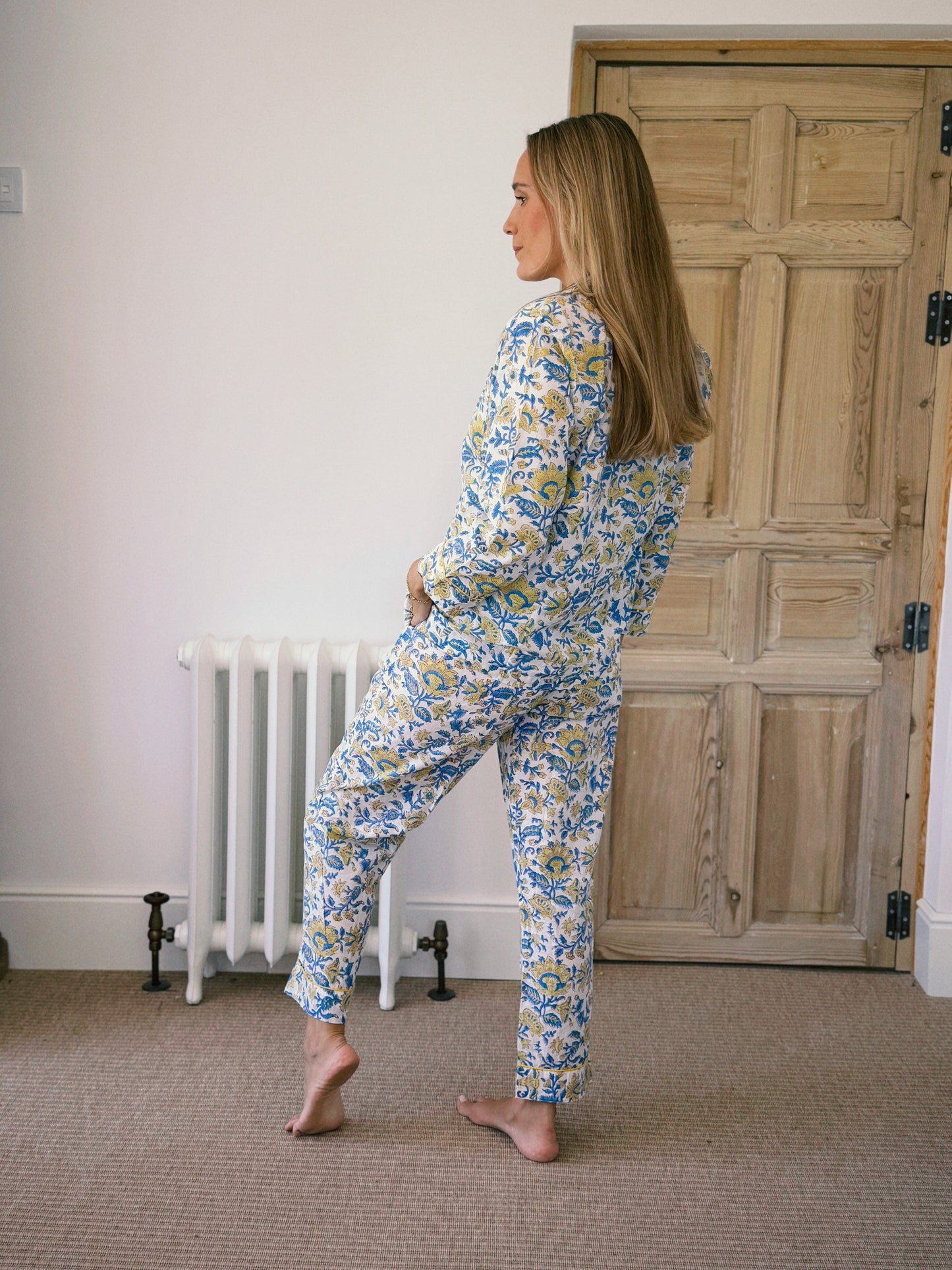 PIJAMA MANGA LARGA BLOCK PRINT FLORAL AZUL AMARILLO