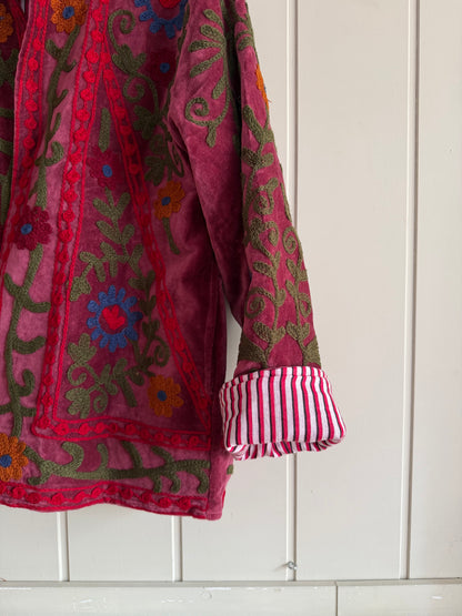 CHAQUETA SUZANI BORDADA A MANO DE TERCIOPELO 03