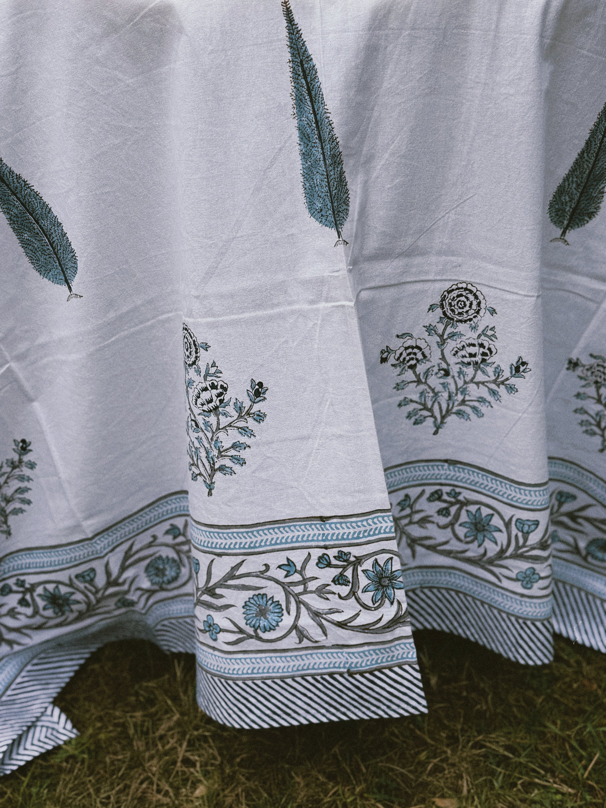 MANTEL FLORAL BLOCK PRINT AZUL VERDOSO
