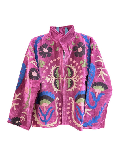 CHAQUETA BORDADA EN TERCIOPELO 11