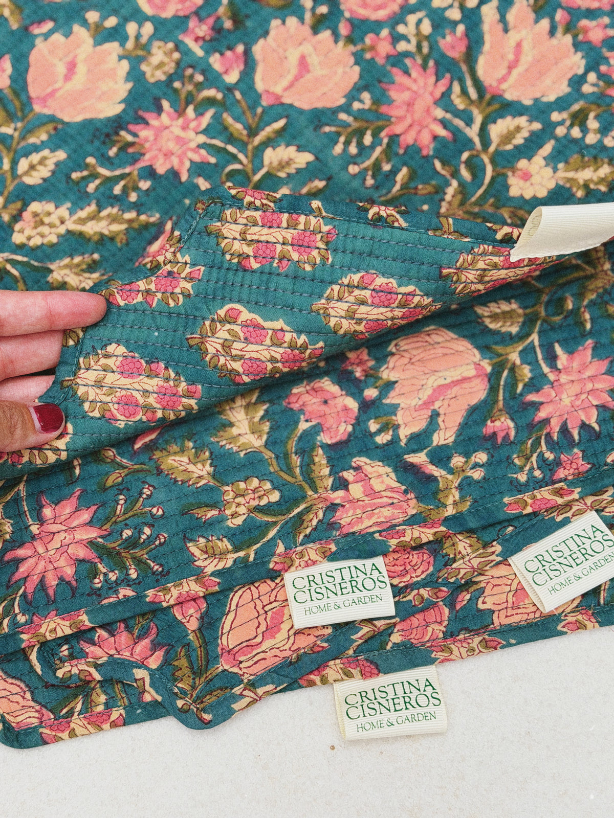SET 2 MANTELES INDIVIDUALES ACOLCHADOS FLORAL COLOR TURQUESA