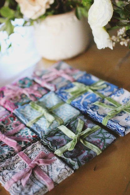 SET OF 2 BLOCK PRINT COTTON NAPKINS WITH KLEIN BLUE WAVE SCALLOP