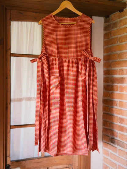 RED CHECKED COTTON APRON WITH BOW