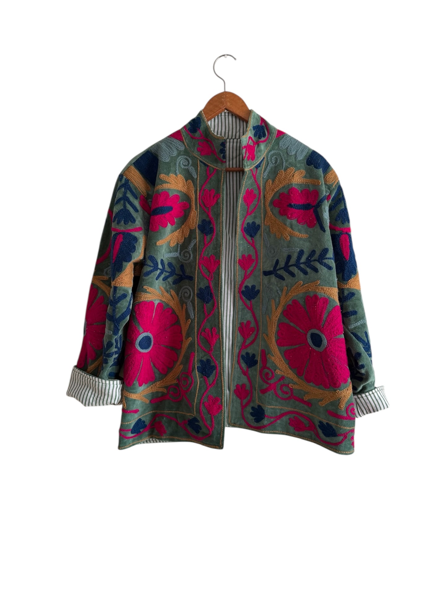 CHAQUETA SUZANI BORDADA A MANO DE TERCIOPELO 04