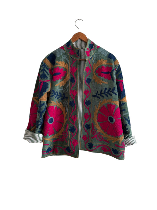 CHAQUETA SUZANI BORDADA A MANO DE TERCIOPELO 04