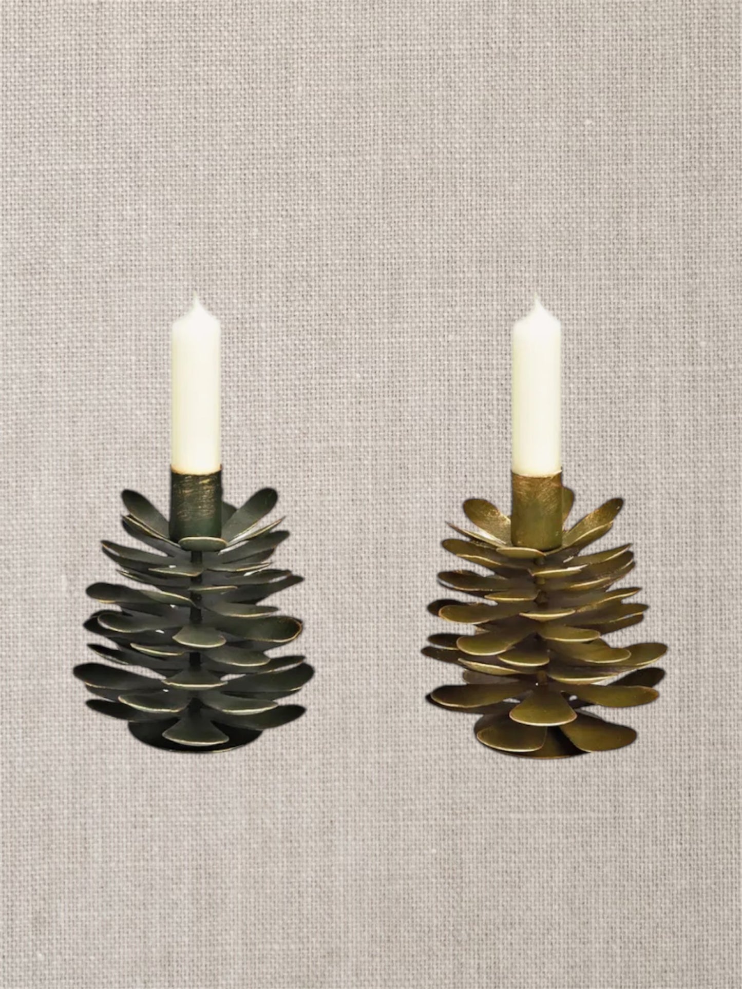 CANDELABROS PIÑAS DE METAL