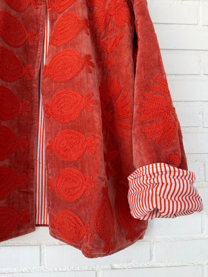 CHAQUETA BORDADA EN TERCIOPELO naranja rosa