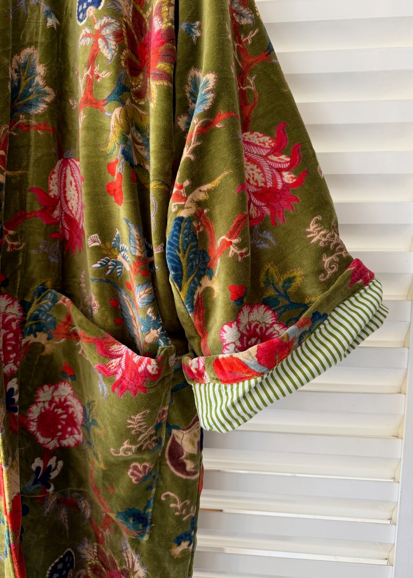 KIMONO EN TERCIOPELO VERDE