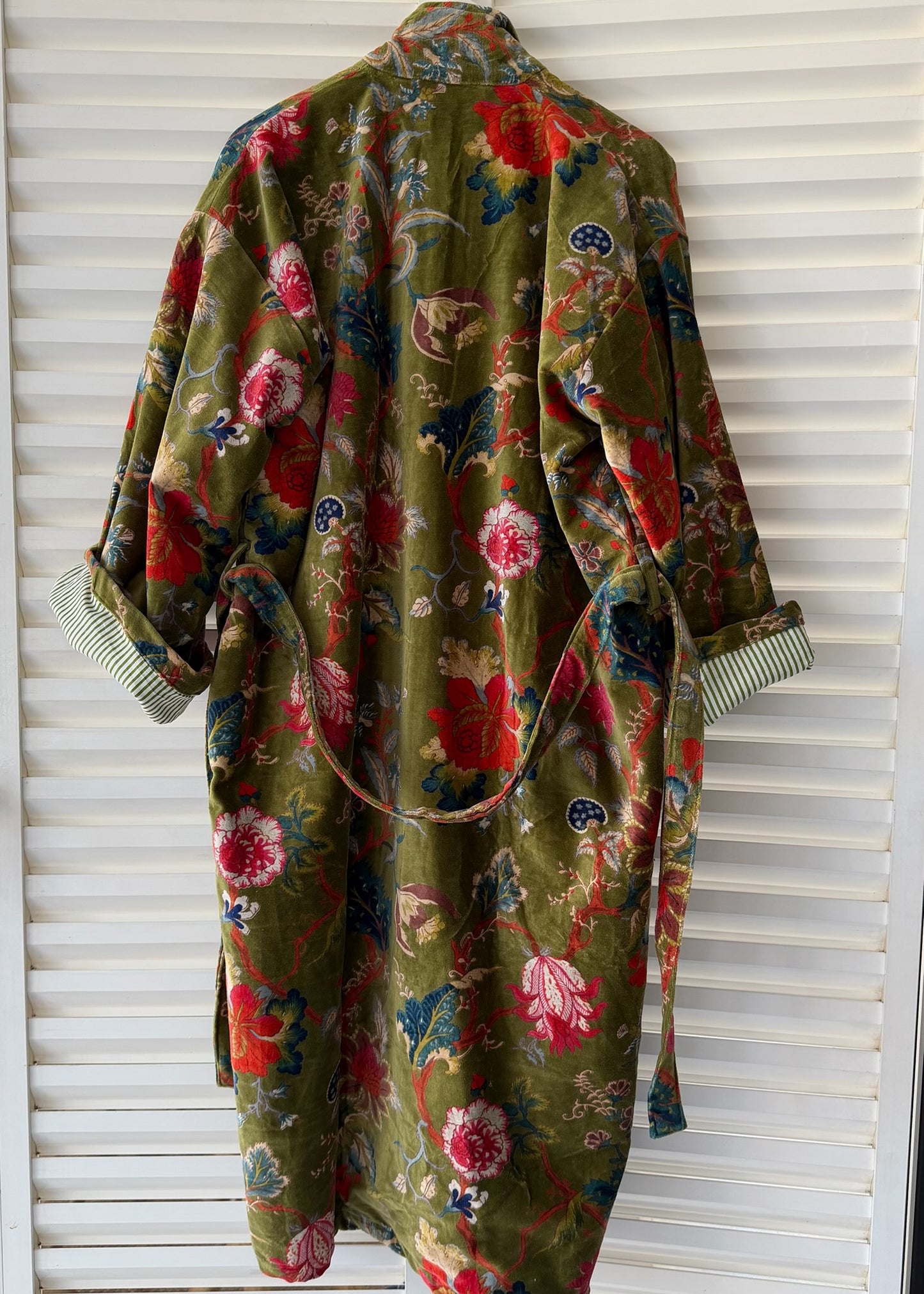 KIMONO EN TERCIOPELO VERDE