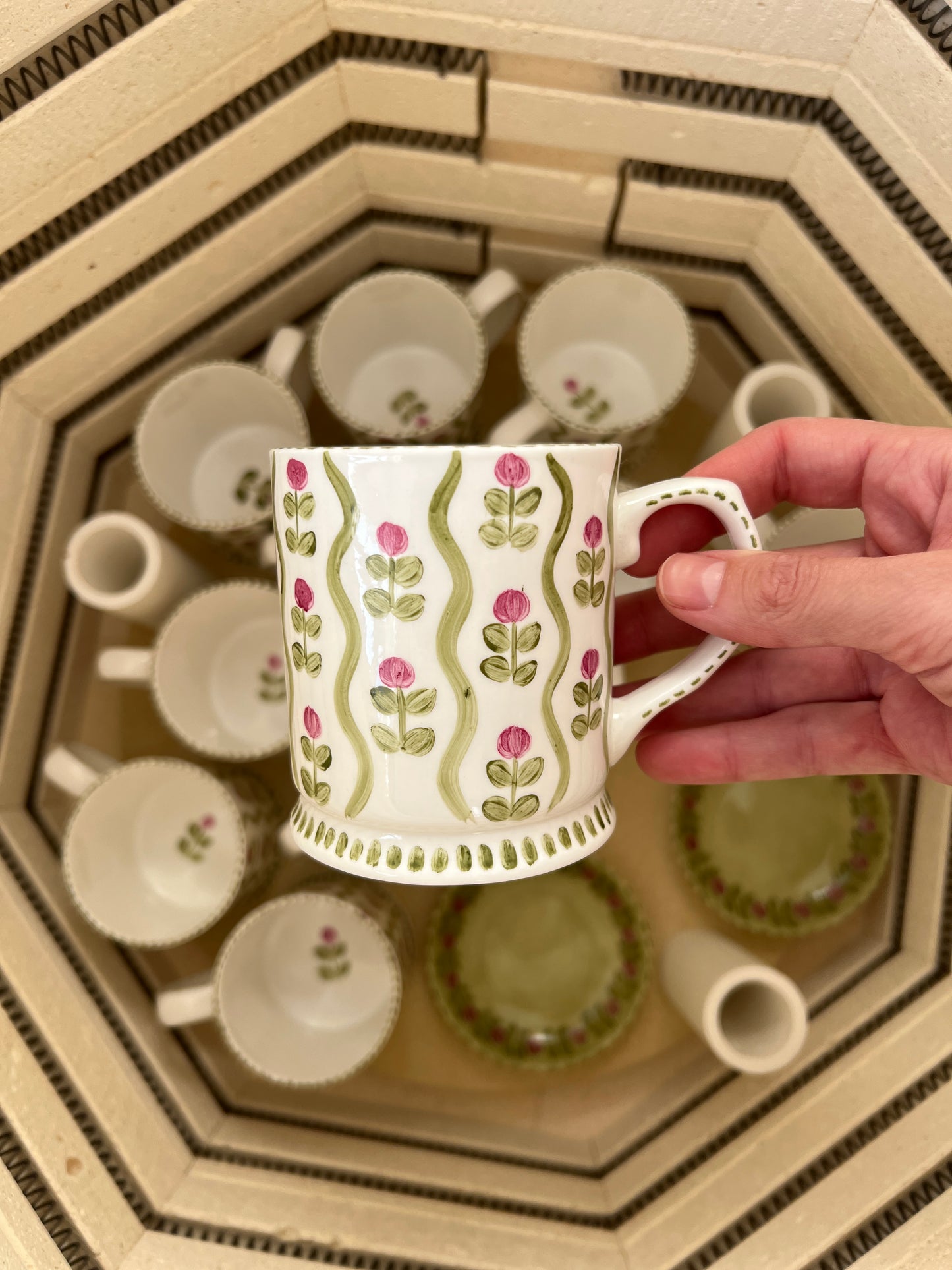 TAZA PORCELANA PINTADA A MANO